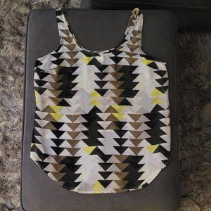 Geometric print sleeveless top!